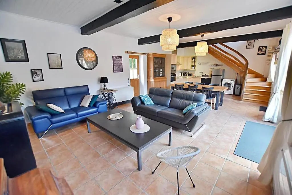 Perreux Cottage Treve Raisin 0*,  צרפת